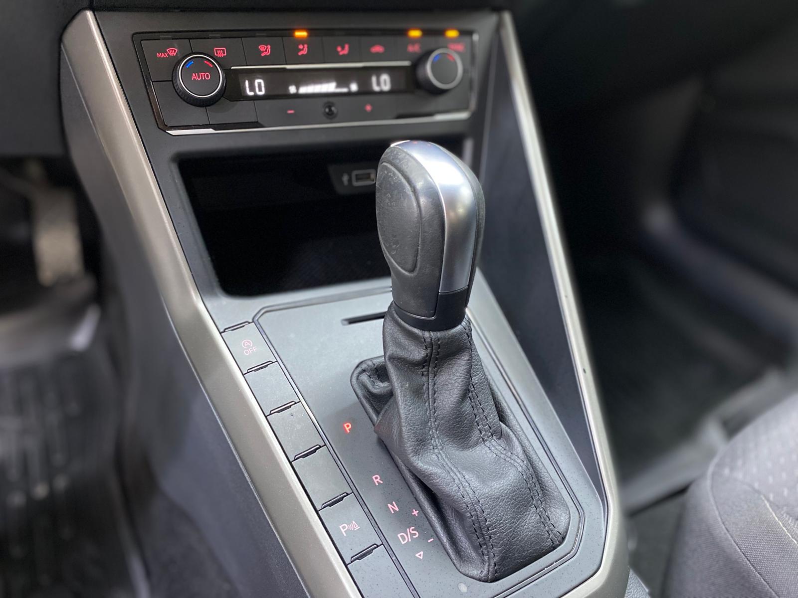 VOLKSWAGEN POLO 26